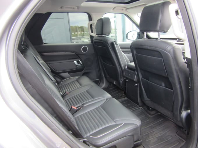 2025 Land Rover Discovery