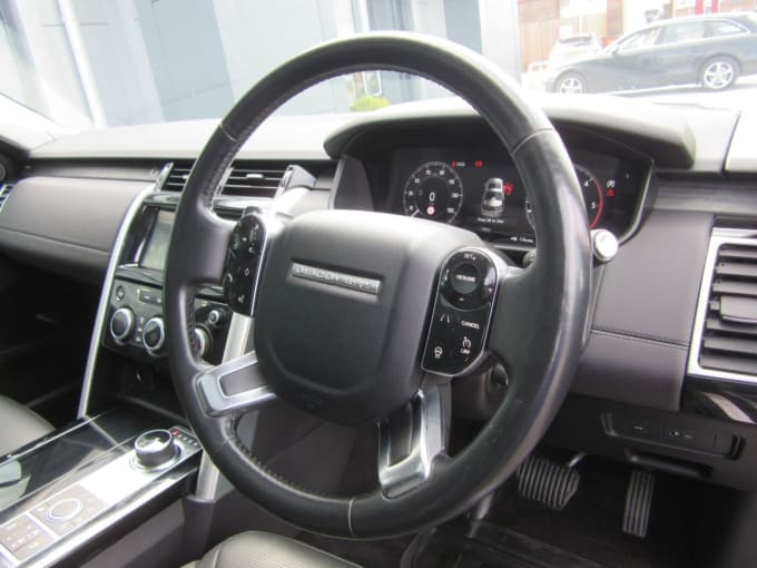 2025 Land Rover Discovery