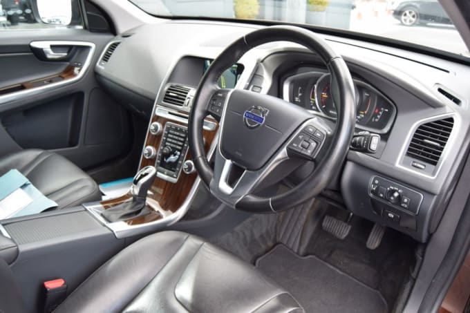 2025 Volvo Xc60