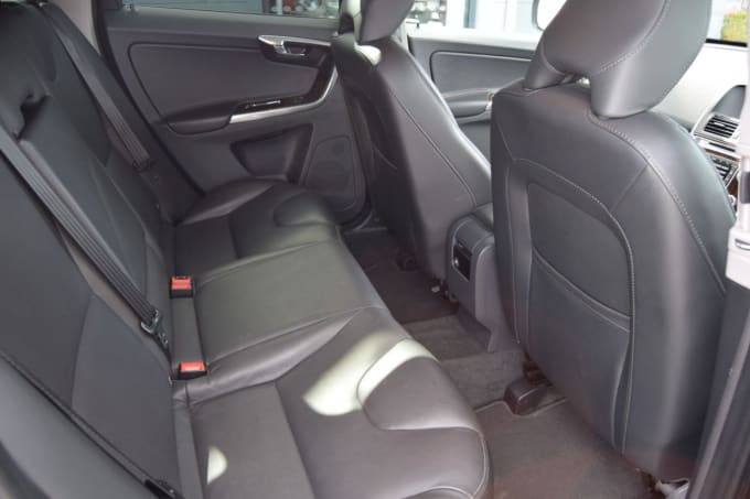 2025 Volvo Xc60