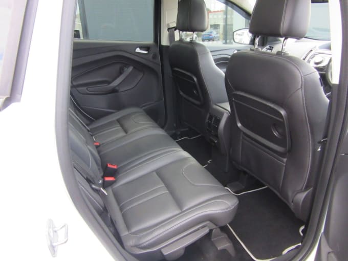 2025 Ford Kuga