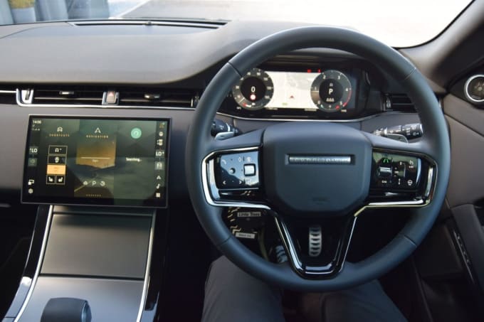 2025 Land Rover Range Rover Evoque