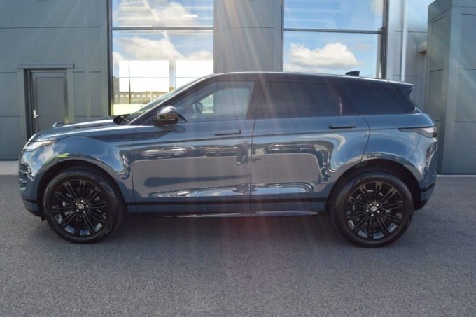 2025 Land Rover Range Rover Evoque