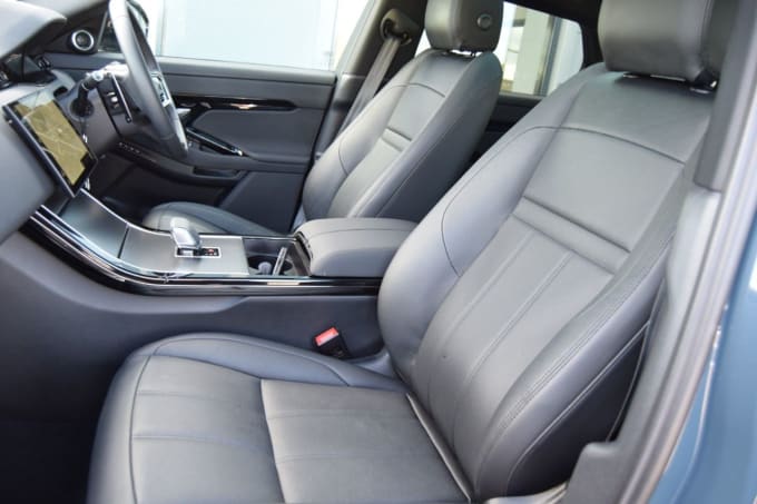 2025 Land Rover Range Rover Evoque