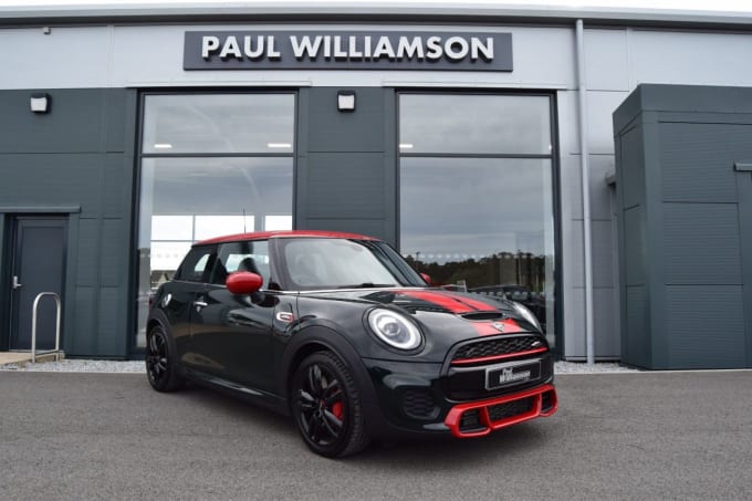 2023 Mini Hatch