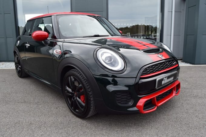 2023 Mini Hatch
