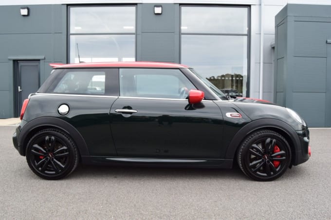 2023 Mini Hatch