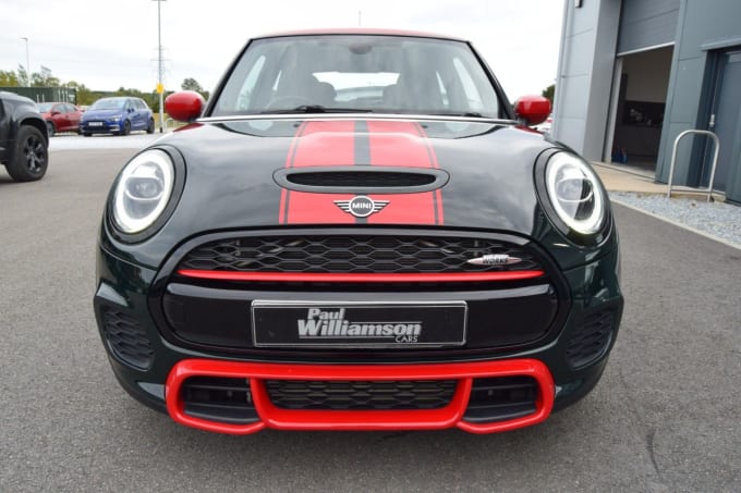 2023 Mini Hatch
