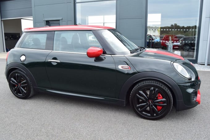 2023 Mini Hatch