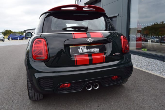 2023 Mini Hatch