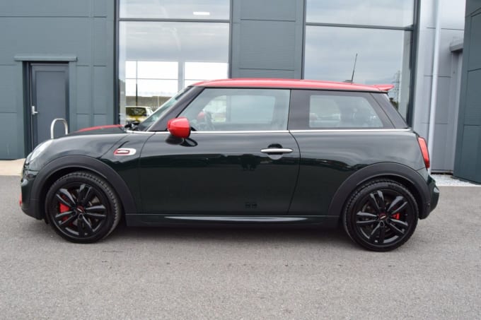 2023 Mini Hatch