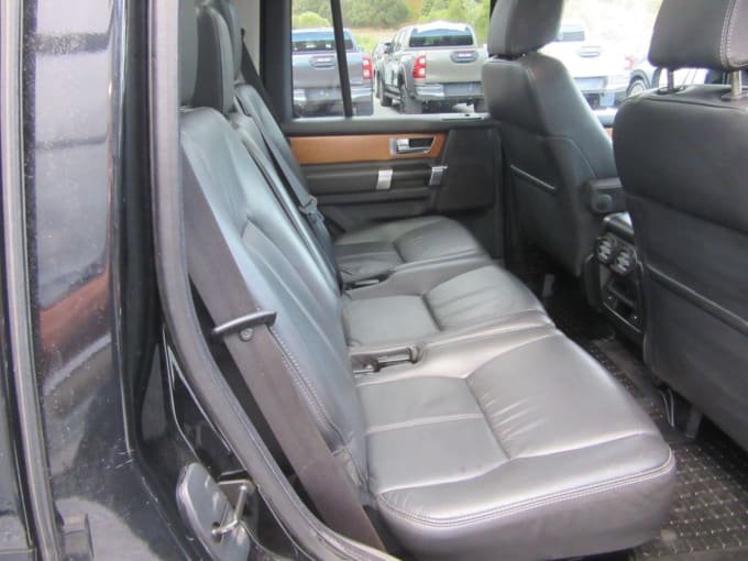 2025 Land Rover Discovery 4
