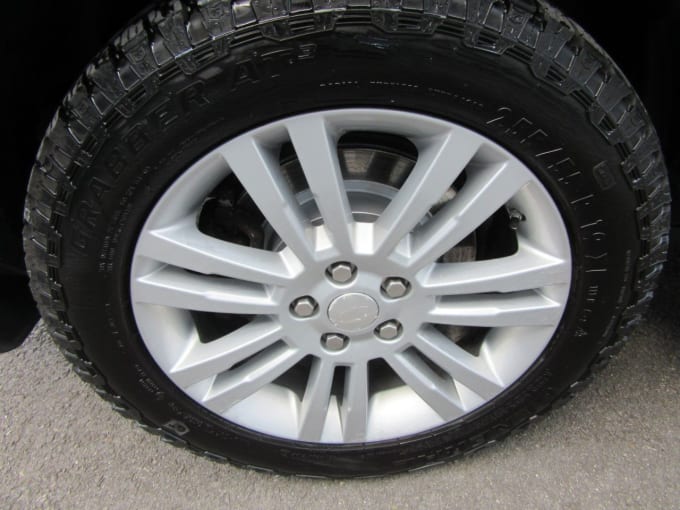 2025 Land Rover Discovery 4