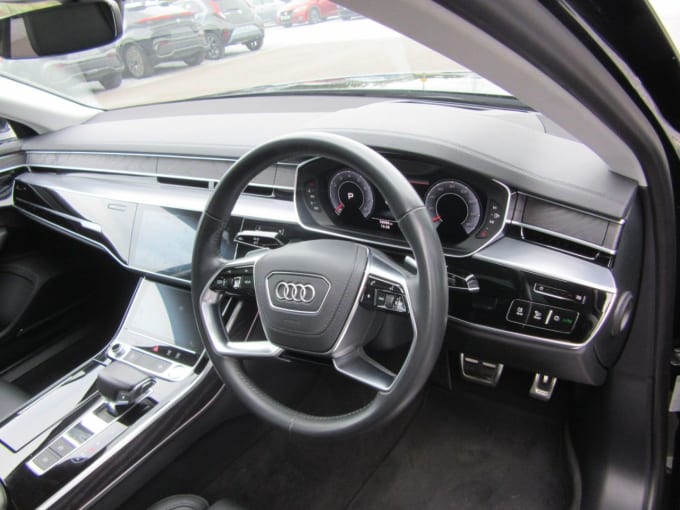 2025 Audi A8