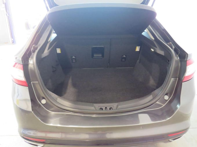 2016 Ford Mondeo