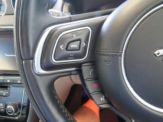 2016 Jaguar Xj