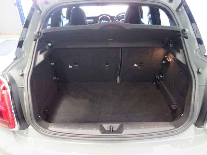 2018 Mini Hatch