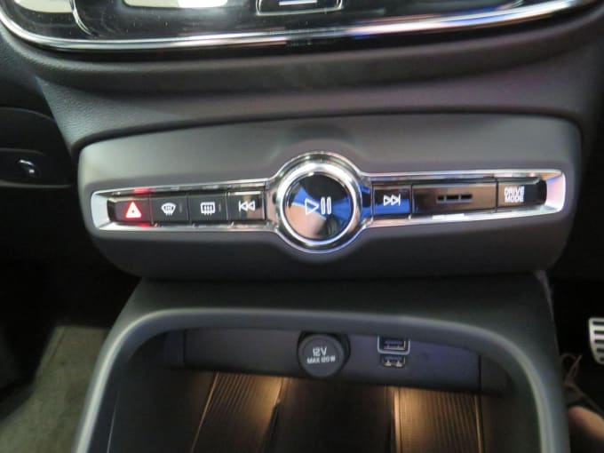 2020 Volvo Xc40