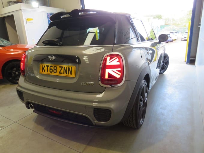 2018 Mini Hatch