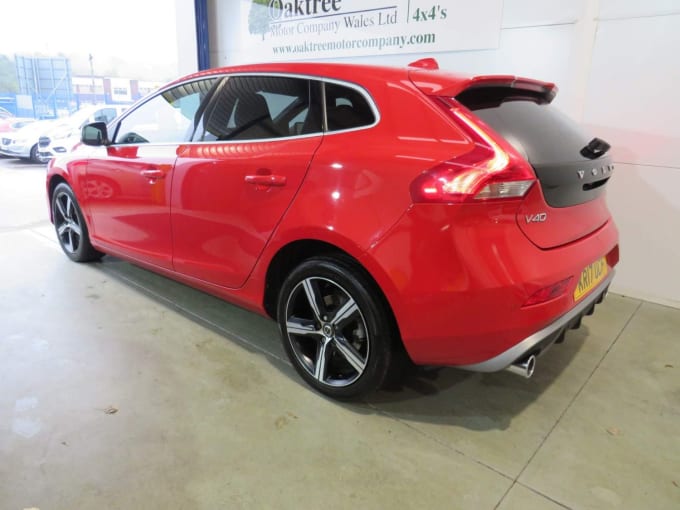 2017 Volvo V40