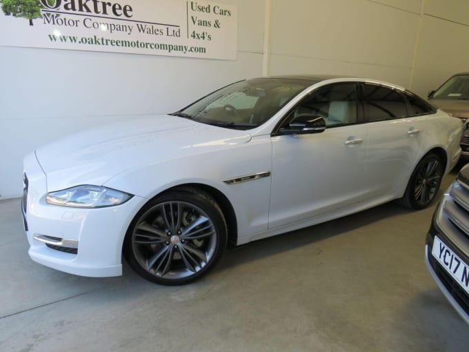 2016 Jaguar Xj