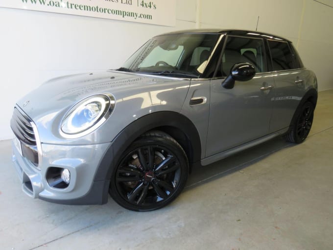 2018 Mini Hatch