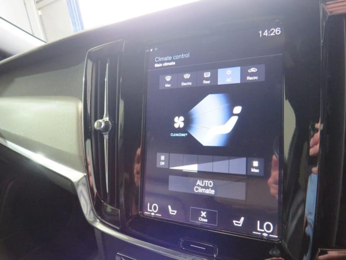 2018 Volvo S90