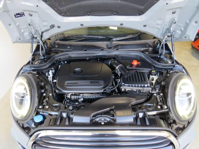 2018 Mini Hatch