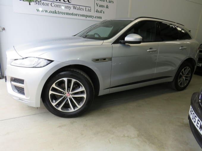 2019 Jaguar F-pace
