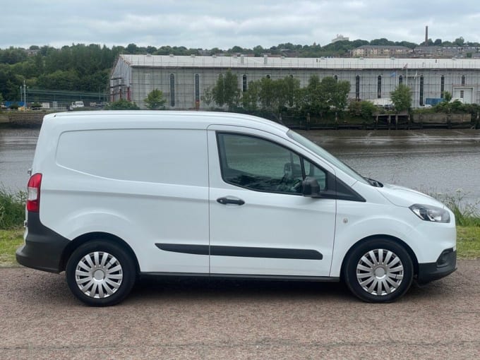 2024 Ford Transit Courier