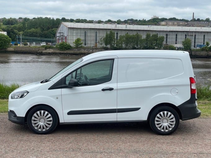 2024 Ford Transit Courier