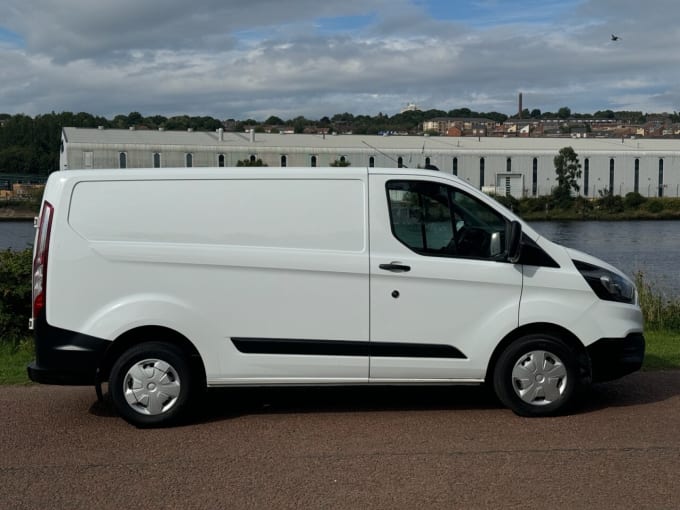 2024 Ford Transit Custom