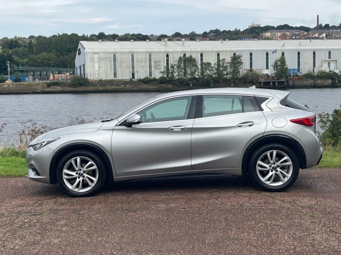 2024 Infiniti Q30