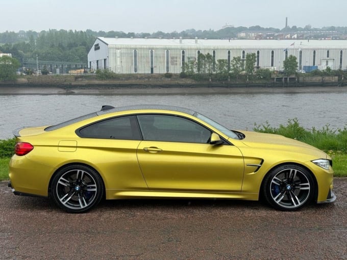 2025 BMW M4