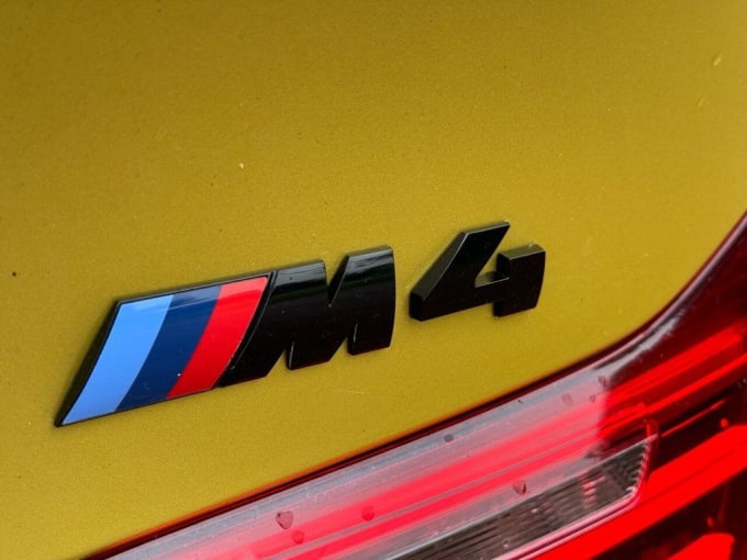 2025 BMW M4