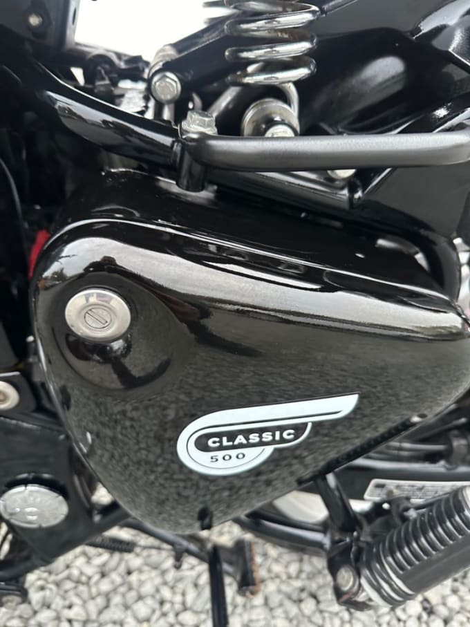 2025 Royal Enfield Classic Chrome