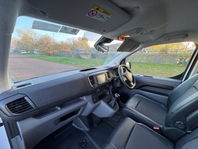 2025 Vauxhall Vivaro