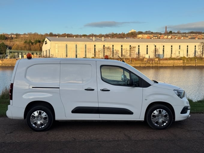 2025 Vauxhall Combo