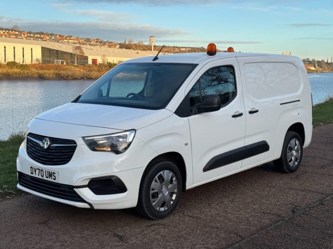 2025 Vauxhall Combo