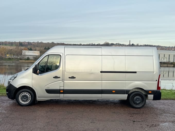 2025 Vauxhall Movano