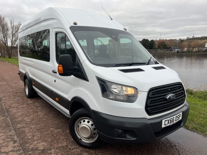 2025 Ford Transit Minibus