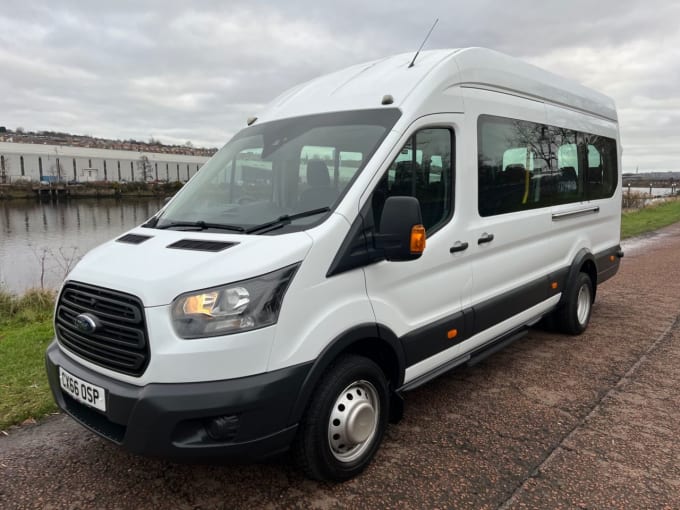 2025 Ford Transit Minibus