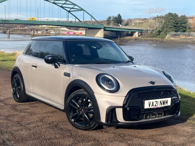 2025 Mini Hatch