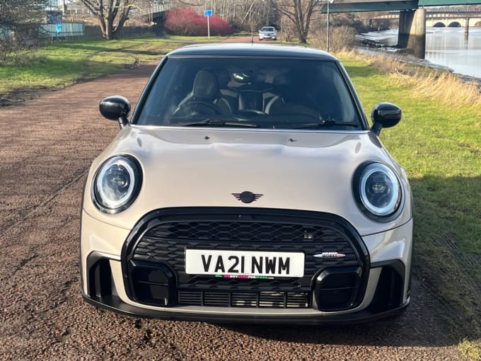 2025 Mini Hatch