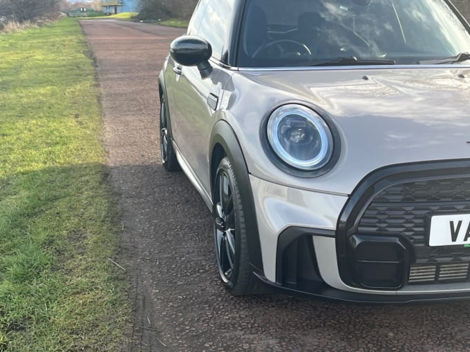 2025 Mini Hatch