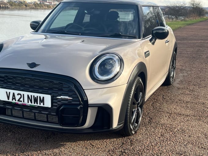 2025 Mini Hatch