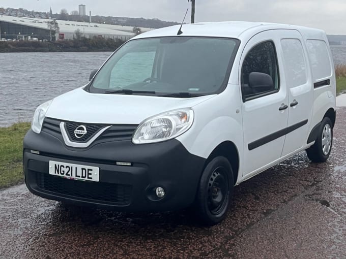 2025 Nissan Nv250