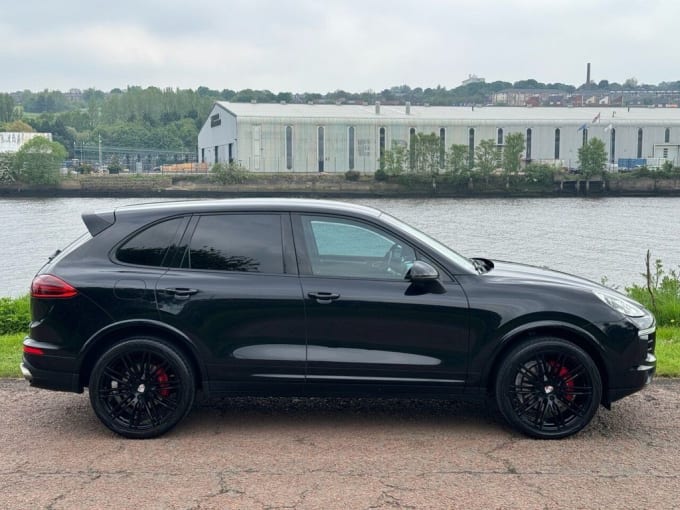 2025 Porsche Cayenne