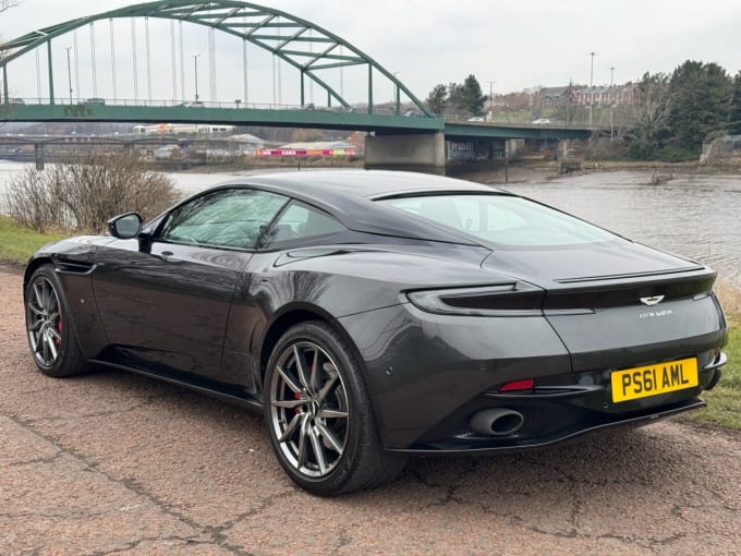 2025 Aston Martin Db11