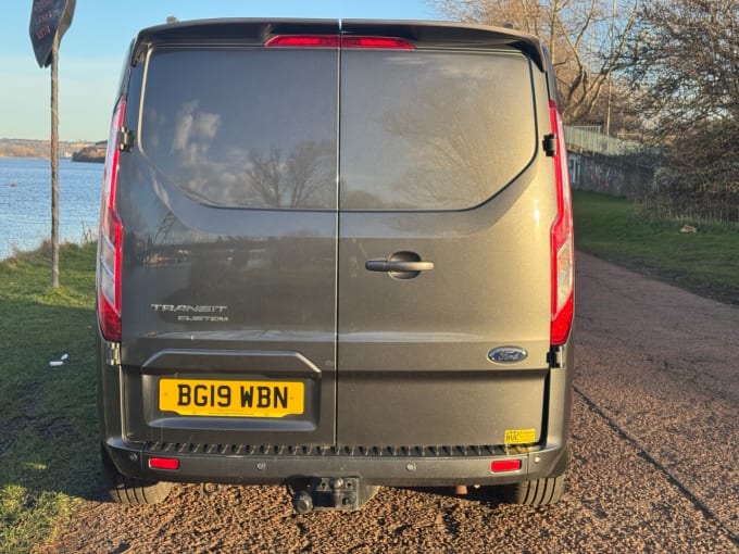 2025 Ford Transit Custom